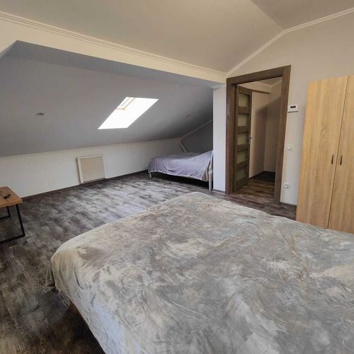 Apartament cu duș cu bucătărie proprie pentru 4 pers. (se poate solicita pat suplimentar)