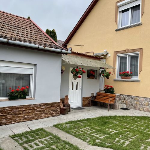 Apartament 6-osobowy na parterze z klimatyzacją z 2 pomieszczeniami sypialnianymi