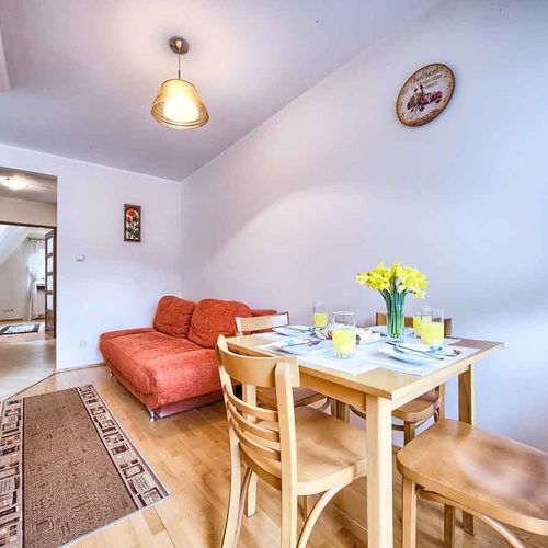 Apartament 6-osobowy z 2 pomieszczeniami sypialnianymi