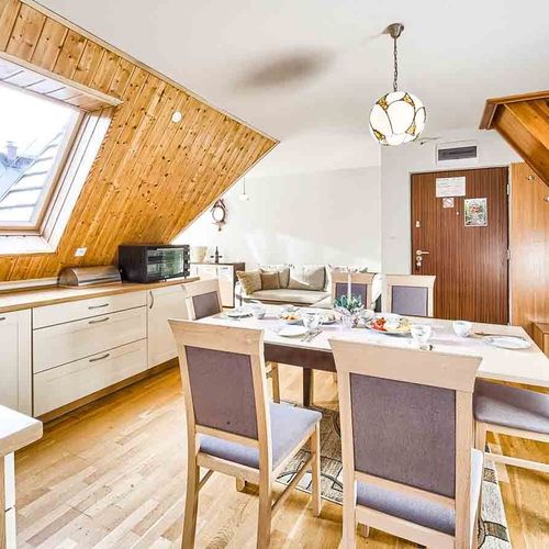 Apartament 4-osobowy z 2 pomieszczeniami sypialnianymi