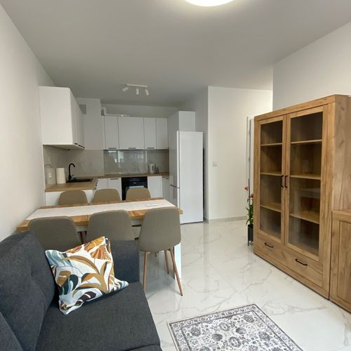 Apartament 3-osobowy z balkonem z aneksem kuchennym