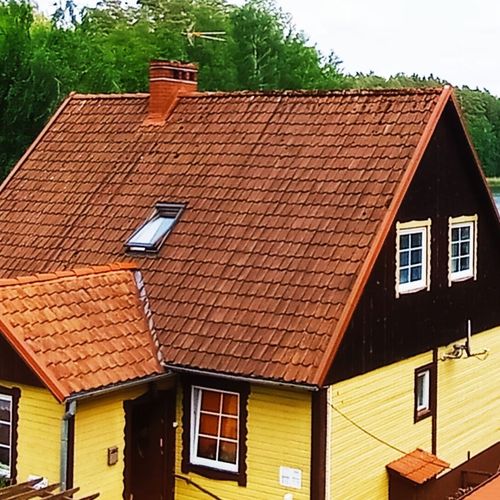 Apartman s privátní koupelnou mimo pokoj pro 6 os. se 3 ložnicemi s výhledem na les