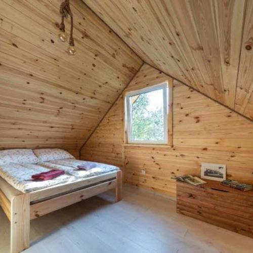 Domek drewniany 5-osobowy z klimatyzacją z dostępem do ogrodu
