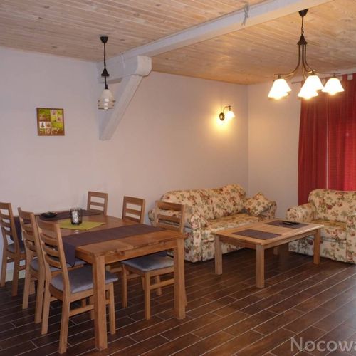 Apartman se zahradou s privátní koupelnou mimo pokoj pro 5 os. se 2 ložnicemi
