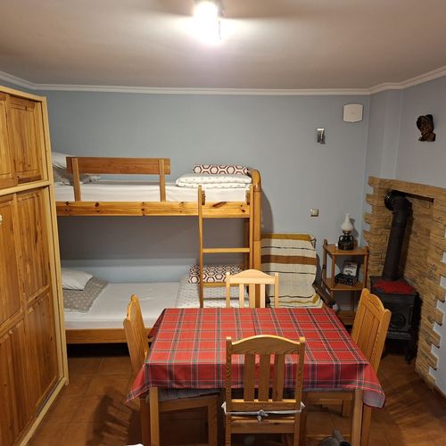 Apartman pro 4 os. s 1 ložnicí s výhledem do zahrady na přízemí
