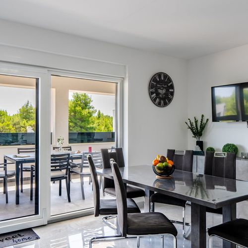 Apartament deluxe family cu 3 camere pentru 6 pers.