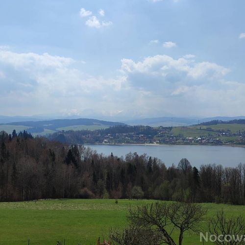 Domek drewniany 4-osobowy z prysznicem z dostępem do ogrodu