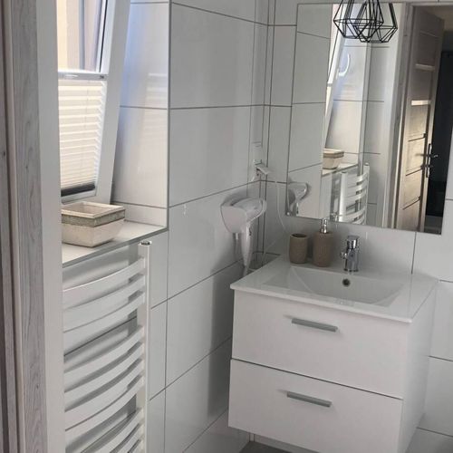 Pokój 3-osobowy z dostępem do ogrodu z łazienką