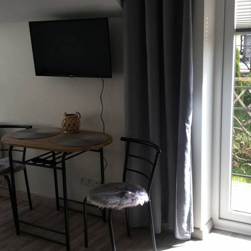 Pokój 2-osobowy z prysznicem z dostępem do ogrodu