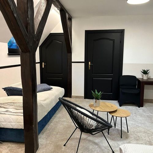 Pokój 6-osobowy na piętrze z łazienką