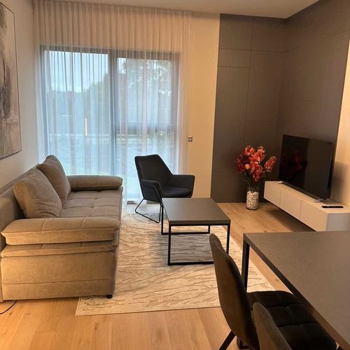 Apartman s balkónem s vanou s manželskou postelí s 1 ložnicí (s možností přistýlky)