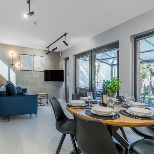 Domek całoroczny 6-osobowy z klimatyzacją z tarasem