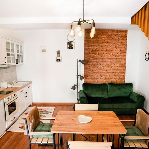 Apartament la etaj la parter cu 1 camera pentru 2 pers.
