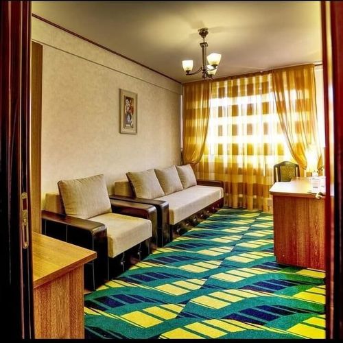 Apartament la etaj cu vedere spre grădină cu 2 camere pentru 4 pers.