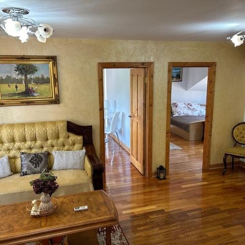 Apartament la etaj cu vedere spre grădină cu 2 camere pentru 4 pers.