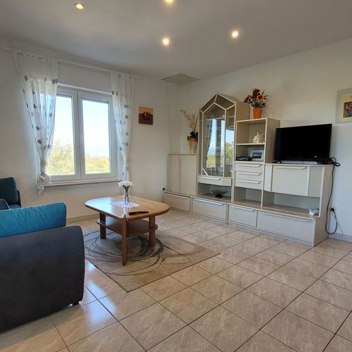 Apartament classic cu vedere spre pădure cu 2 camere pentru 4 pers.