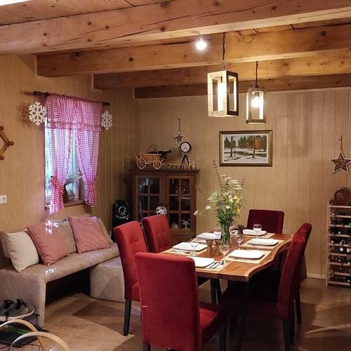 Casă de vacanță family întreaga unitate pentru 5 pers. (se inchirieaza doar integral)