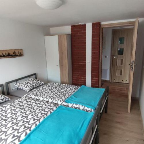 Apartament 4-osobowy z 2 pomieszczeniami sypialnianymi