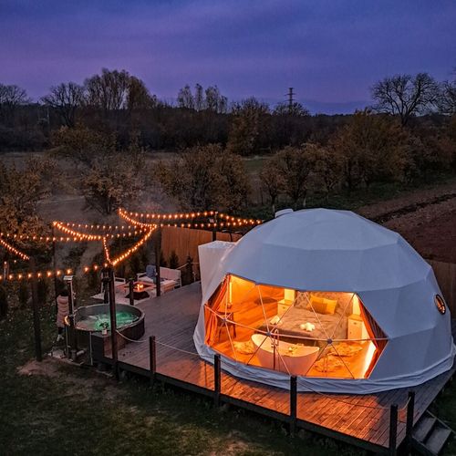 Bungalow romantică întreaga unitate pentru 2 pers. (se inchirieaza doar integral)