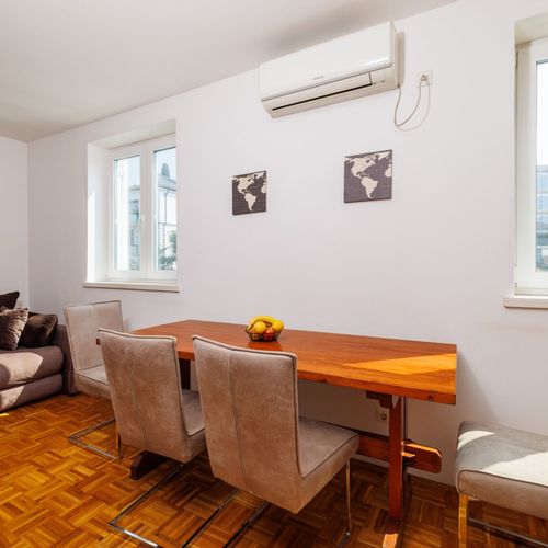Apartament studio la etaj cu 1 camera pentru 2 pers. (se poate solicita pat suplimentar)