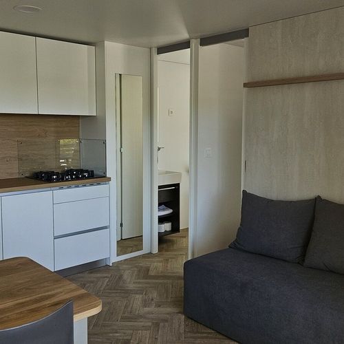 Bungalow premium casă mobilă pentru 4 pers. (se inchirieaza doar integral)