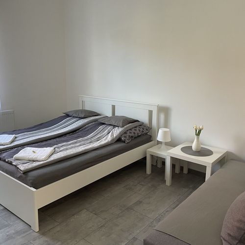 Apartament întreaga unitate cu 1 camera pentru 4 pers.