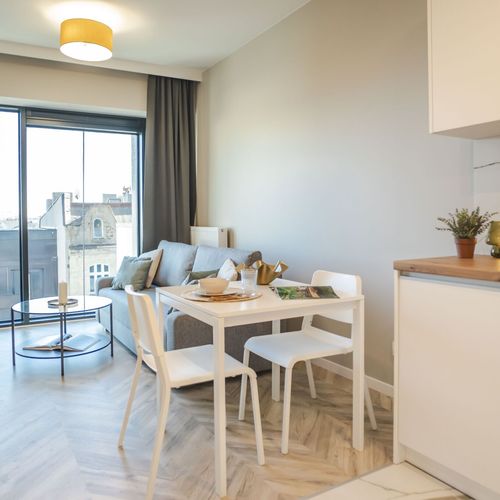 Lux Apartman pro 4 os. se 2 ložnicemi s výhledem na město