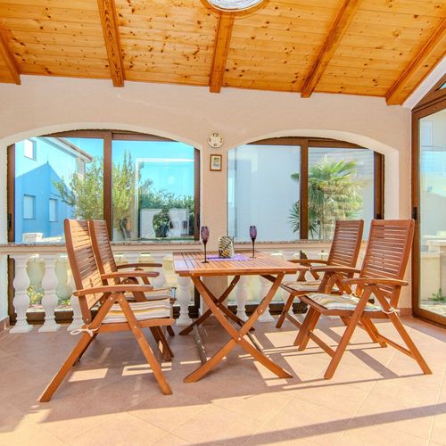 Casă de vacanță family întreaga unitate pentru 4 pers. (se inchirieaza doar integral)
