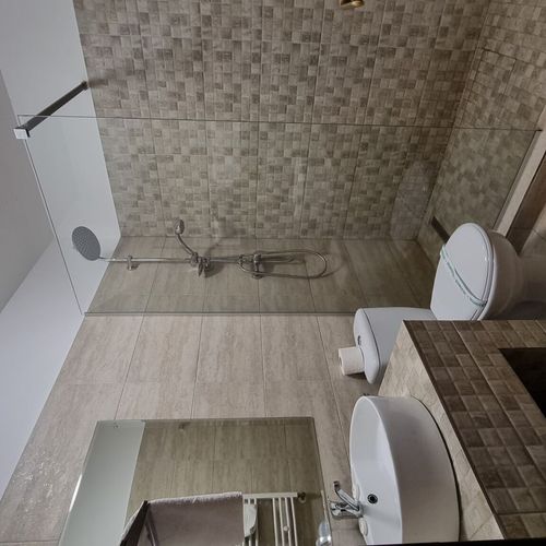 Apartament b cu 1 camera pentru 2 pers. (se poate solicita pat suplimentar)