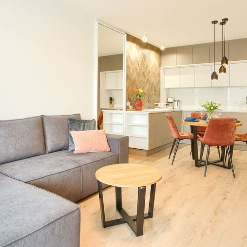 Apartament 4-osobowy Premium z klimatyzacją z 2 pomieszczeniami sypialnianymi