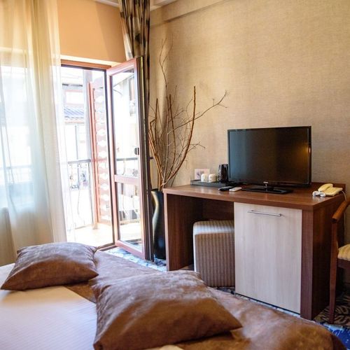 Camera dubla standard cu balcon