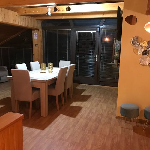 Apartament 4-osobowy z klimatyzacją z tarasem z 1 pomieszczeniem sypialnianym A-23213-a