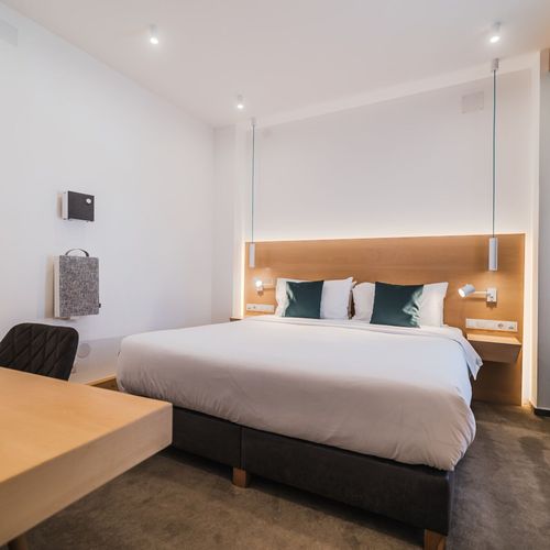 Apartament la etaj cu vedere spre oraș cu 1 camera pentru 2 pers.