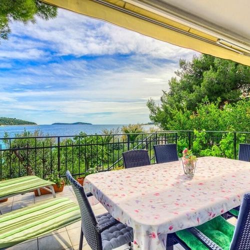 Apartament cu 3 camere pentru 6 pers.