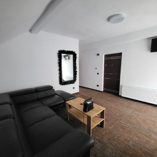 Apartament la etaj cu balcon cu 2 camere pentru 4 pers.