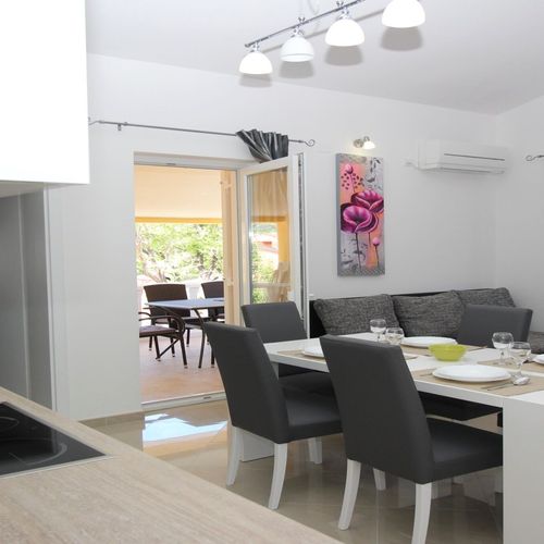 Apartament 4-osobowy z 2 pomieszczeniami sypialnianymi