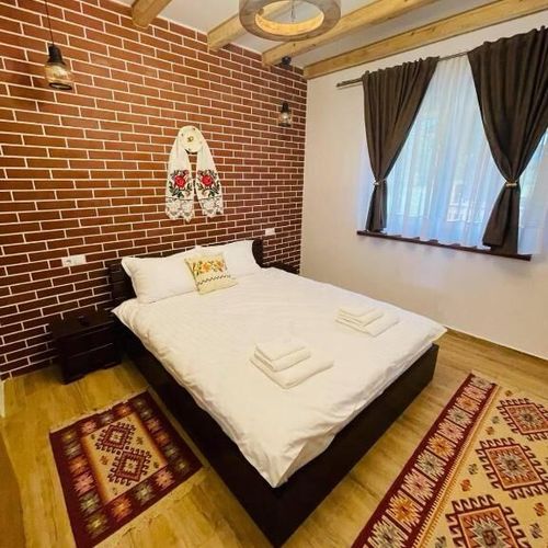 Casă de vacanță pentru 11 pers. (se inchirieaza doar integral)