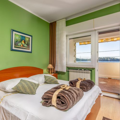 Apartman (jako celek) s manželskou postelí