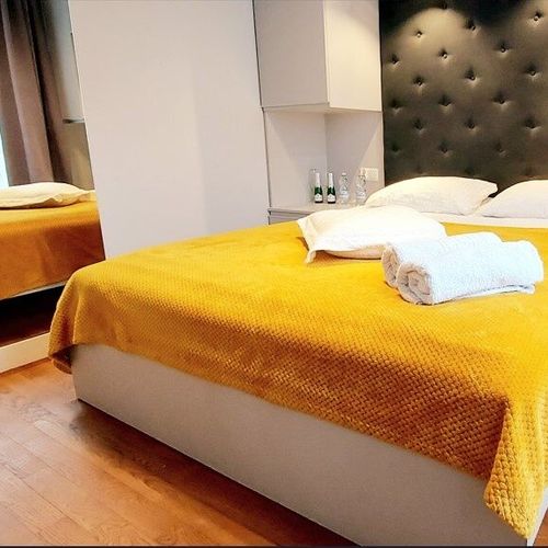 Apartament 4-osobowy na piętrze z balkonem z 2 pomieszczeniami sypialnianymi