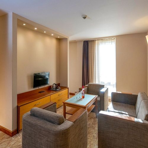 Rezydencja pokój 2-osobowy Romantyczny z balkonem z 1 pomieszczeniem sypialnianym (możliwa dostawka)