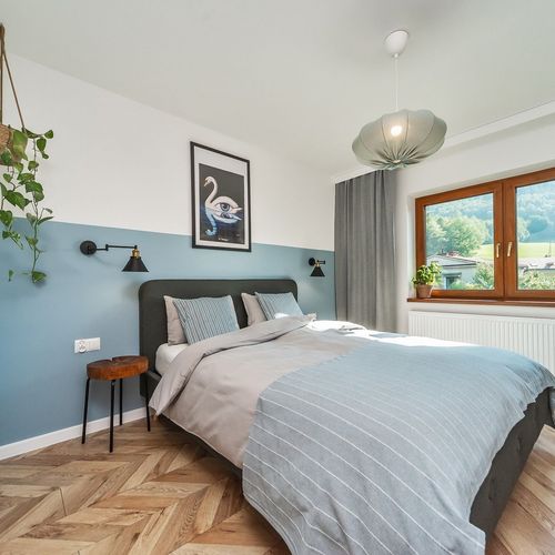 Apartman pro 6 os. se 3 ložnicemi s výhledem na hory na poschodí