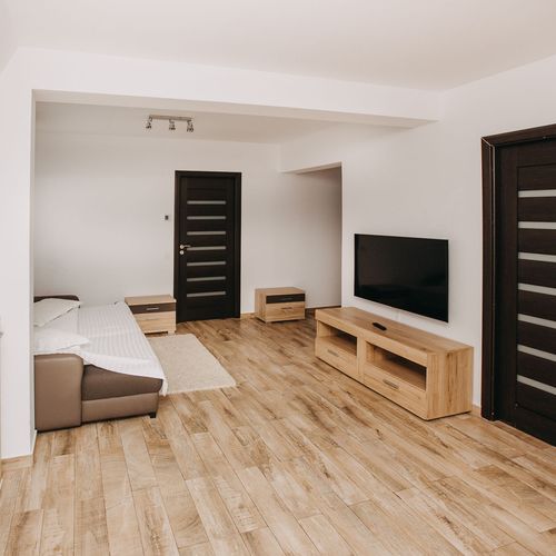 Apartament la etaj cu cadă cu 2 camere pentru 4 pers.