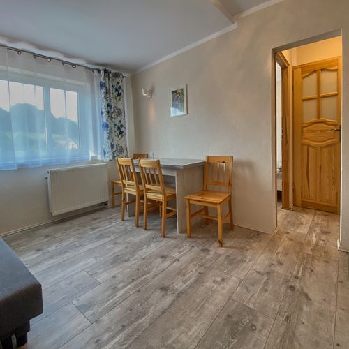 Apartament 4-osobowy z widokiem na góry z 2 pomieszczeniami sypialnianymi