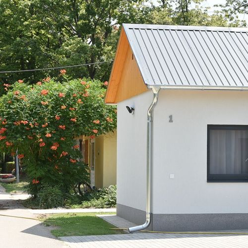 Casă de vacanță întreaga unitate cu aer condiționat pentru 2 pers. (se inchirieaza doar integral) (se poate solicita pat suplimentar)