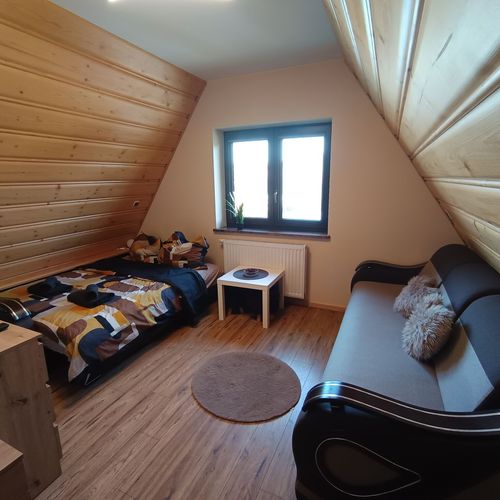 Pokój 4-osobowy na poddaszu z panoramą