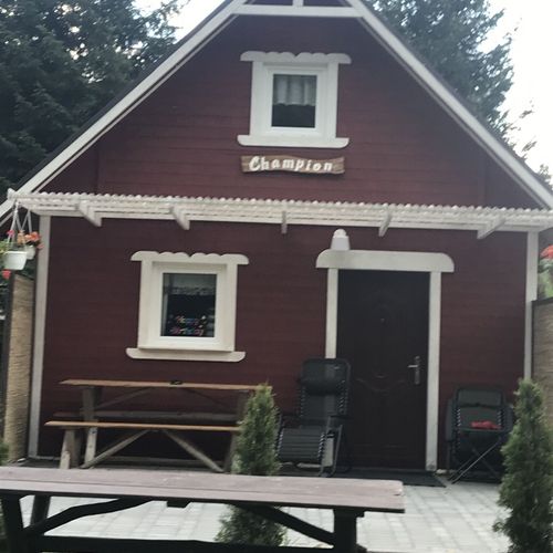 Apartament 7-osobowy cały dom z widokiem na ogród z 3 pomieszczeniami sypialnianymi