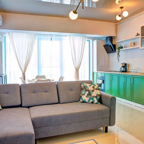 Apartman pro 4 os. se 2 ložnicemi s výhledem na moře na poschodí