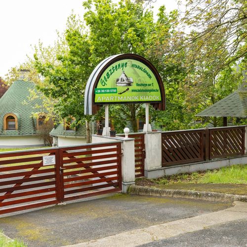 Bungalow 6-osobowy cały dom z widokiem na park