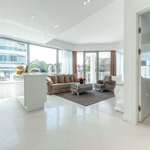 Apartament 4-osobowy Deluxe z klimatyzacją z 2 pomieszczeniami sypialnianymi