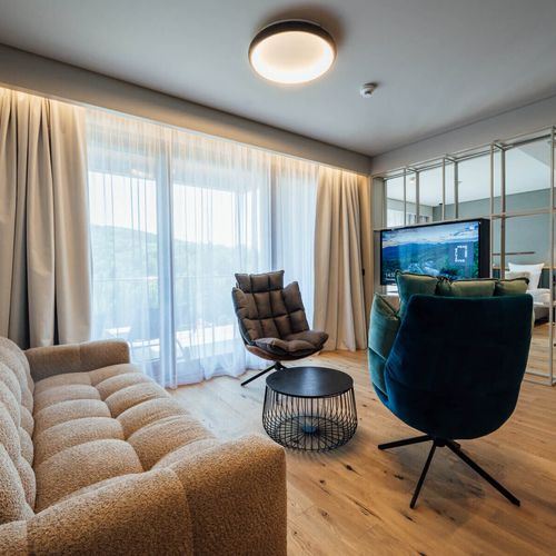 Apartament cu living, balcon și vedere panoramică - Corp Peakture cu 2 camere pentru 3 pers.